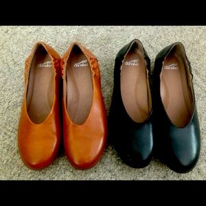 *New without tags* Dansko Kira Flats, Size 40
